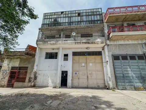 ALQUILER - DEPOSITO / GALPON - 760M2 - POMPEYA