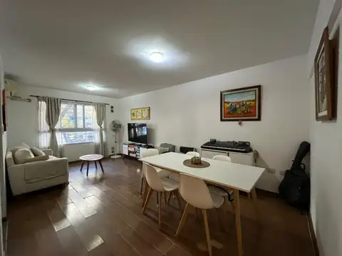 VENTA - Departamento de 2 dormitorios con patio. Lourdes , Rosario.