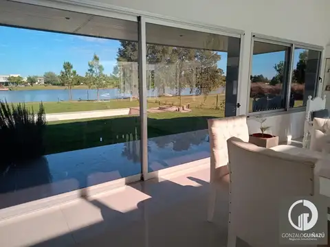 Casa en Venta al Oeste