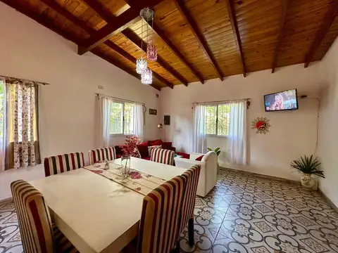 Casa en Venta con 2 cocheras