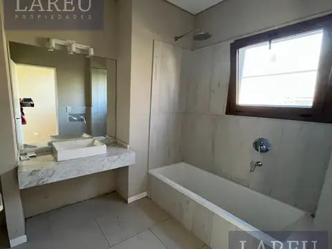 Casa en Alquiler A Estrenar