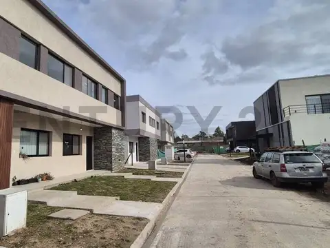 Cotagaita 8500, Piso 0