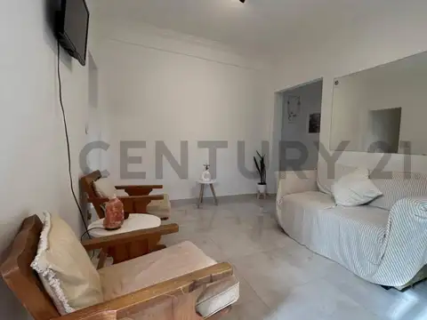 Departamento en Alquiler en Chauvin, $ 750.000