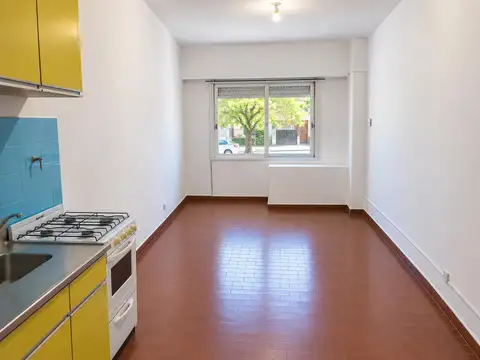 Monoambiente al frente en Alquiler en Olivos | Apto profesional