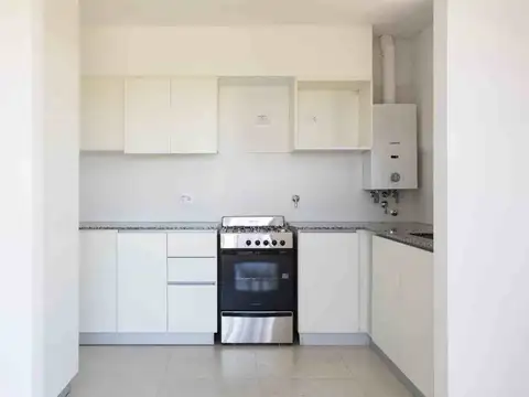 MODERNA CASA EN VENTA - BARRIO ECOTIERRA