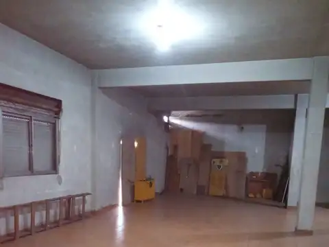 Galpon en Alquiler en Lomas del Millon, $ 700.000