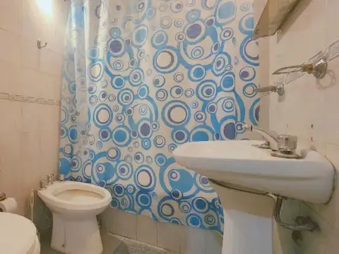 Depto Tipo Casa en Alquiler de 3 ambientes