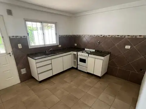Departamento en Alquiler en San Antonio de Padua, $ 750.000