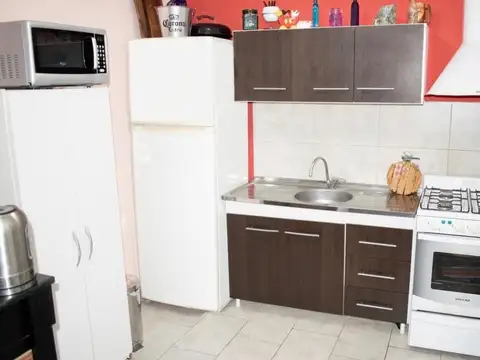 Casa 3 ambientes con 2 baños