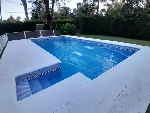 CASA 4 AMBIENTES PILETA PARQUE TORTUGUITAS