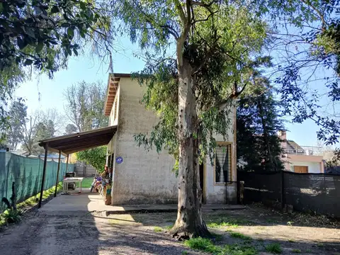 Casa 4 ambientes con 1 baño