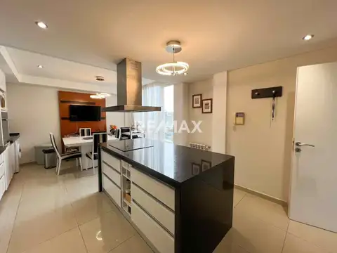 Departamento 5 ambientes con 2 baños