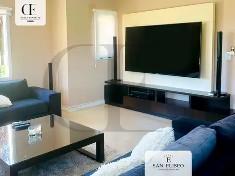 Casa en alquiler temporario c/ cochera en San Vicente