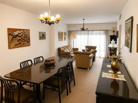 Departamento Categoría en venta Centro c/coch. apto credito
