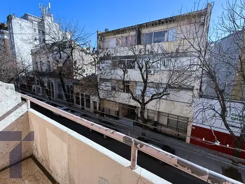 Humberto 1 1600, Piso 1°