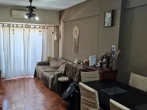 Vicente Fidel López 1800, Piso 1