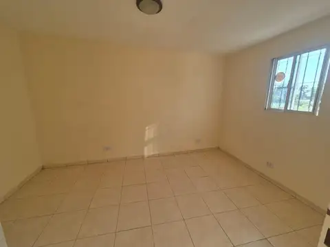 Depto Tipo Casa en Alquiler de 1 dormitorio