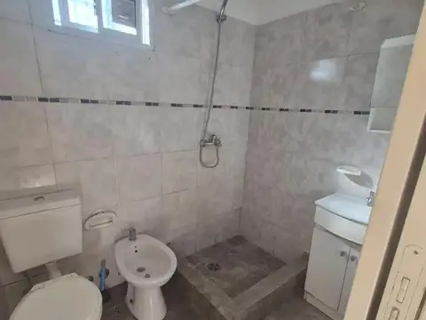 Depto Tipo Casa en Alquiler de 2 ambientes