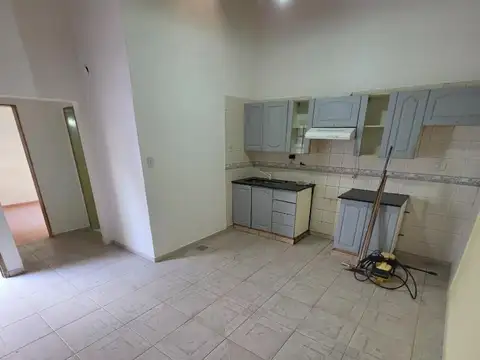 Depto Tipo Casa en Alquiler de 3 ambientes