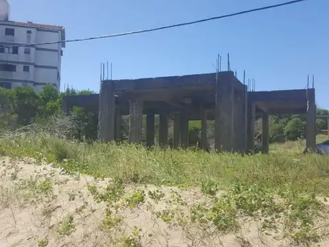 AVENIDA 1 & PASEO 100