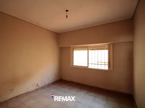 VENTA EN BLOQUE | CASA + 3 DEPTOS A REFACCIONAR