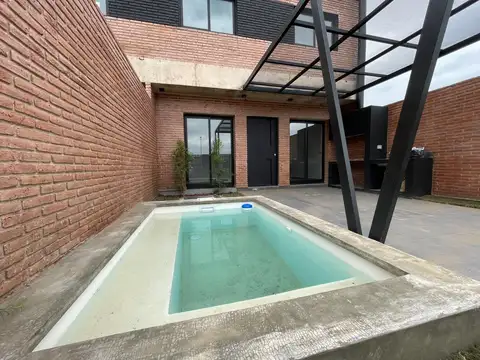 Casa en Alquiler de 3 dormitorios