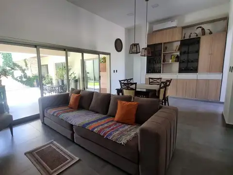 Casa en Venta 1 año