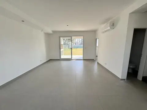 Casa en Alquiler en Garin, USD 1.100
