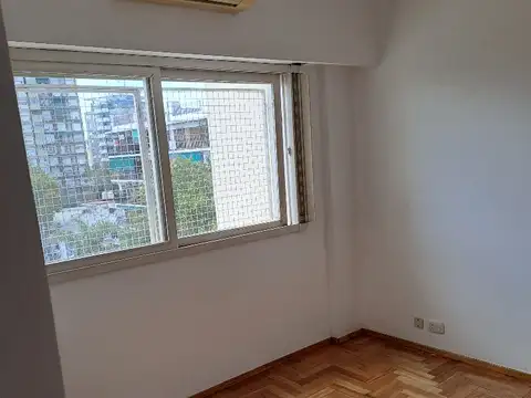 Juan De Garay 2400, Piso 2