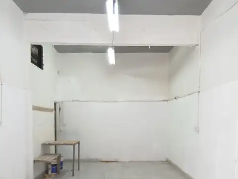 ALQUILER - Local 31 m2 - Villa Madero