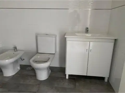 EXCELENTE DUPLEX 5 AMBIENTES A ESTRENAR VILLA ADELINA  cel 