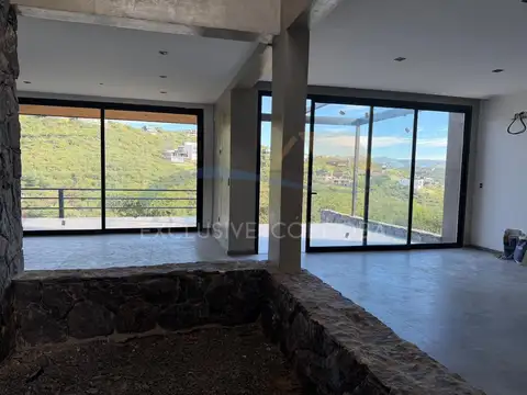 Casa 7 ambientes con 3 baños