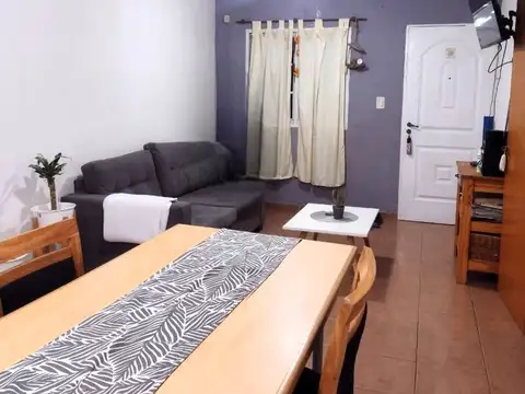 Casa 9 ambientes con 4 baños