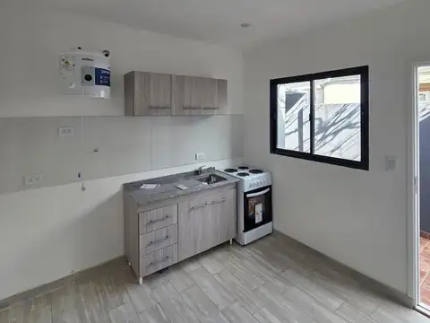 PH Monoambientes reciclado con patio  - Falucho al 4500