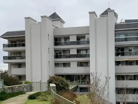 Marcelino Berthelot al 5200