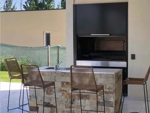 Casa en Venta al Oeste