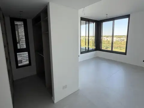 Departamento 4 ambientes con 3 baños