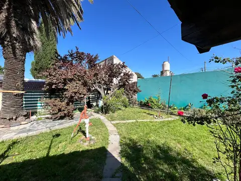 Casa 2 ambientes con 1 baño