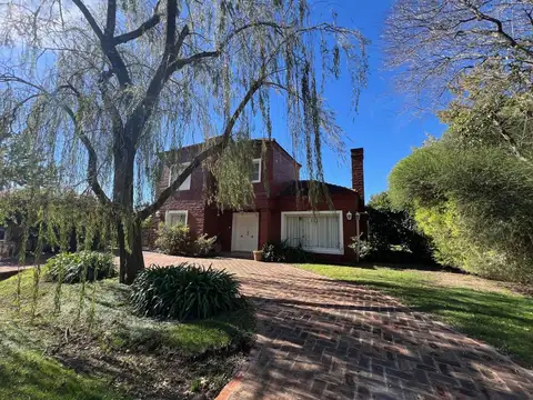 Alquiler de casa en PILAR - con pileta