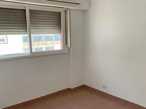 Departamento en Alquiler en Ramos Mejia, $ 430.000