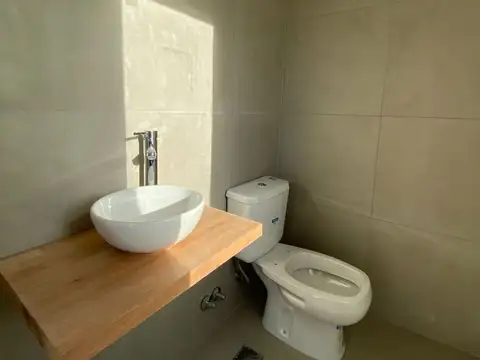 Casa - Venta - Argentina, Lobos - Ayacucho 2200