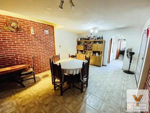 Casa 3 ambientes con 1 baño