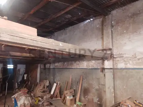 Venta de Galpón en 80 / 133 y 134