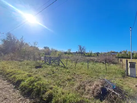 Terreno 718m2 muy buen entorno