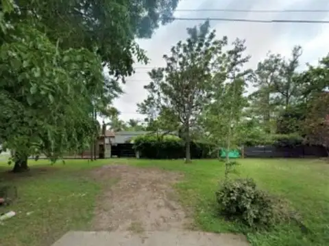 Casa en ALQUILER. City Bell