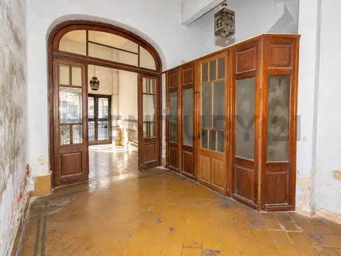VENTA CASA PLANTA BAJA A RECICLAR, BARRIO MARTIN, ROSARIO