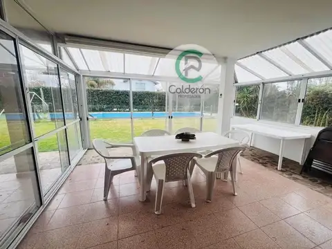 Casa 4 ambientes con 3 baños