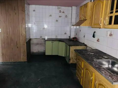 Depto Tipo Casa en Venta en Villa Hipódromo, USD 45.000