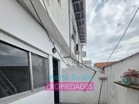 ALQUILER PH TIPO DUPLEX 3 AMB. - RICARDO GUTIERREZ 1100. AVELLANEDA