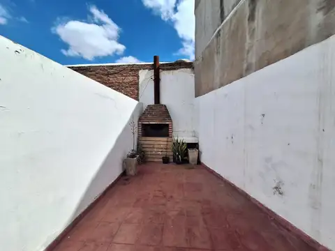 VENTA PH ALBERDI 1 DORM PLANTA BAJA